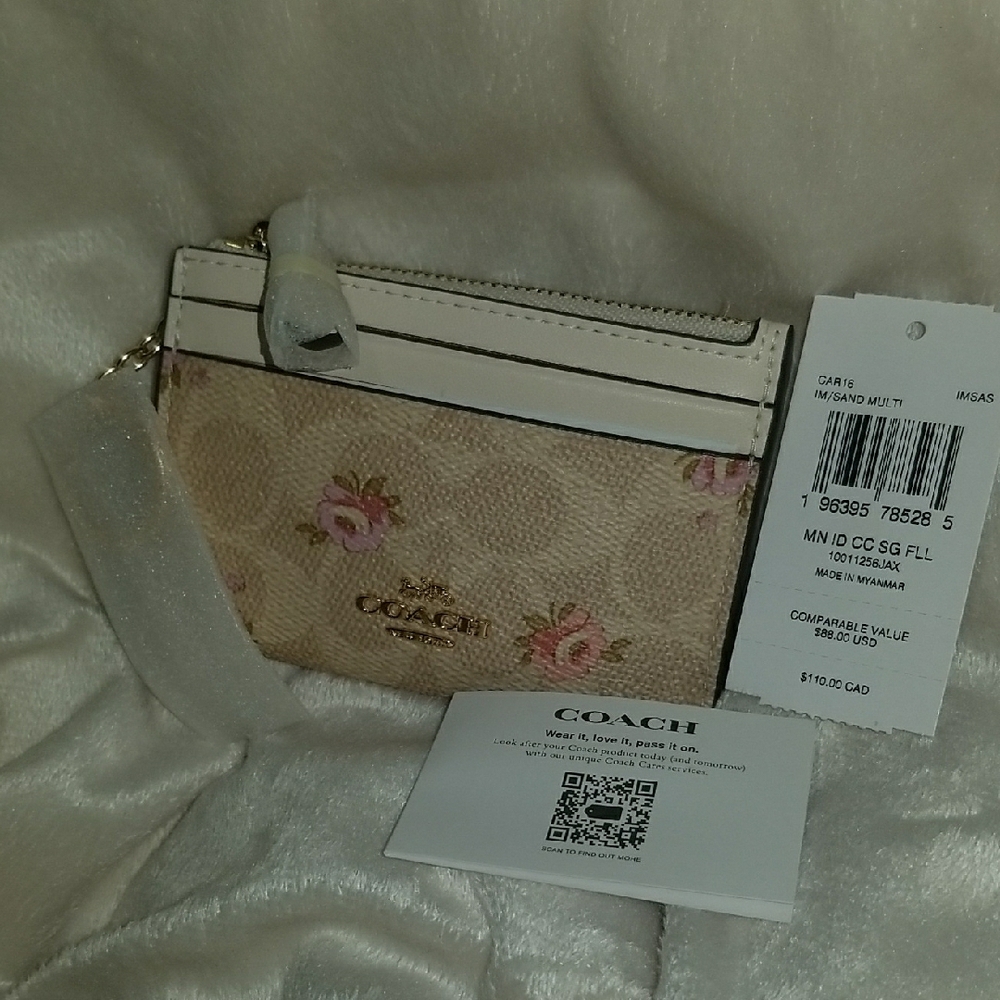 Coach Cream CARDHOLDER NIB NWT